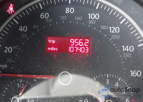 2009 Volkswagen New Beetle 2.5L from USA, damaged, VIN 3VWRW31C19M501227